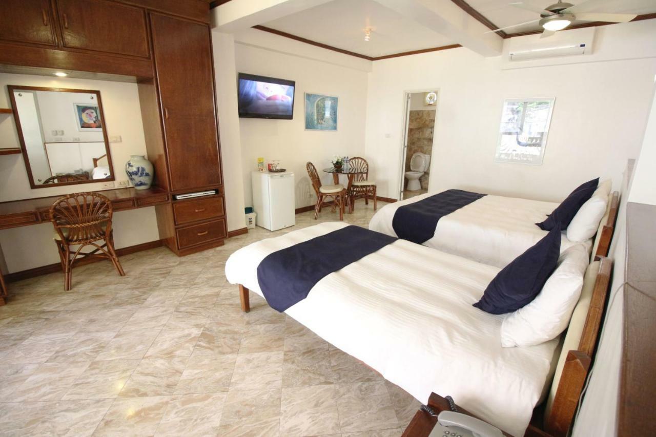 Mermaid Resort And Dive Center Puerto Galera Bagian luar foto