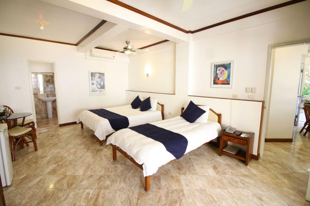 Mermaid Resort And Dive Center Puerto Galera Bagian luar foto